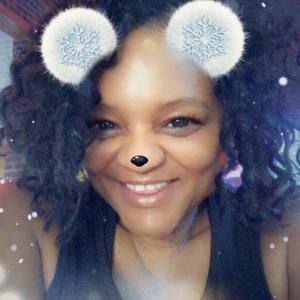 Meet your Posher, Vicky